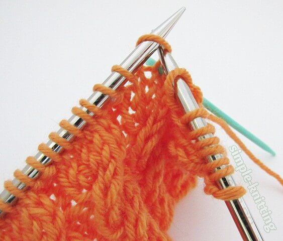 Step3 of cable knitting tutorial for beginners