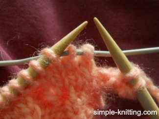 Knitting cables - how to knit cables