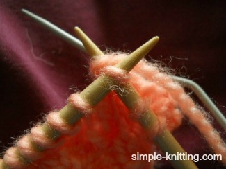 Knitting cables - how to knit cables