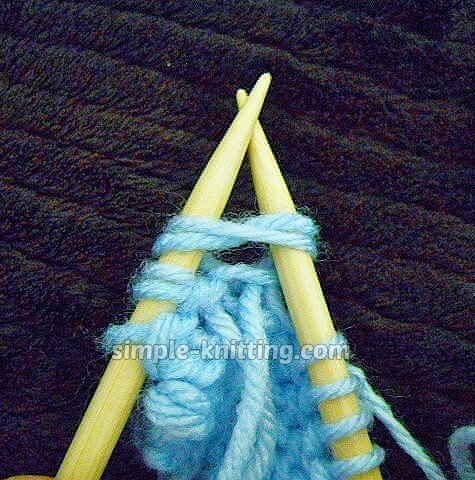 Joining yarn in knitting - knitting joins on next row